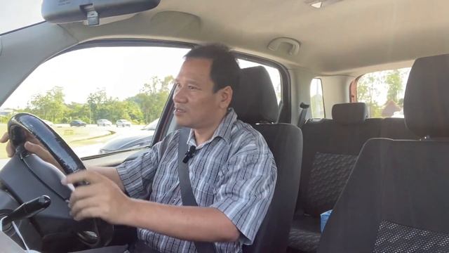 Suzuki Swift Vs Suzuki SX4 смотреть онлайн