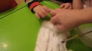 Как сделать снежки из ваты и клея(клейстер)Большая снежка.DIYs of Christmas :  Snowball