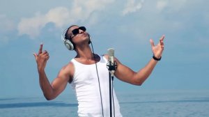 Roberto Kel Torres - Baila