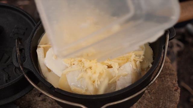 Gourmet Campfire Cooking in the Woods - Grilled Steak & Potatoes Dauphinoise смотреть онлайн