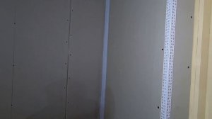 Как сделать угол без трещин!Клею перфорированную ленту Кнауф