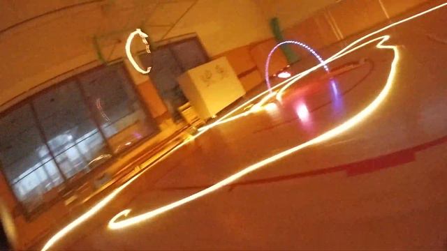 Fpv Indoor Light Track 2024 - Bee35 смотреть онлайн