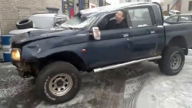 Митсубиси l200 после переворота. смотреть онлайн