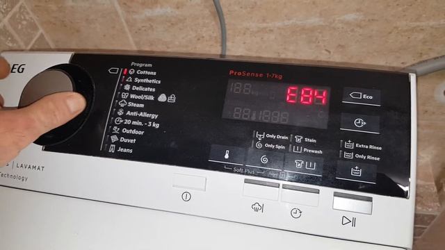AEG Lavamat 7000 series top load washer - error code E84, help me, please! смотреть онлайн