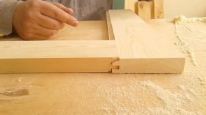 Фрезерование и изготовление деревянной рамки комбинированными фрезами