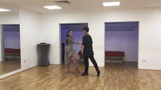How to dance Cruzado Samba Walks and Locks, Promenade Runs, Samba Locks | Advanced Samba Dance смотреть онлайн