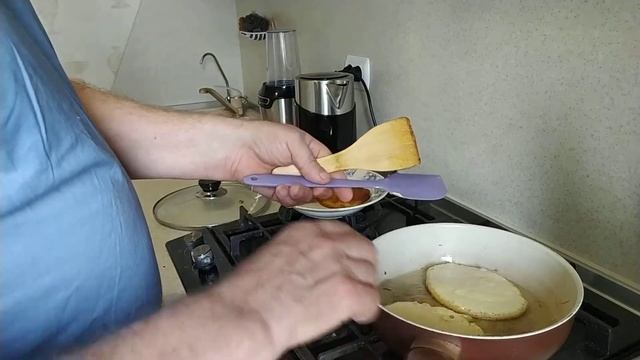 ОЛАДУШКИ БЫСТРО КРУПНЫЕ ПЫШНЫЕ ЗА ПЯТЬ ВОСЕМЬ МИНУТ VID 20210417 114008 смотреть онлайн