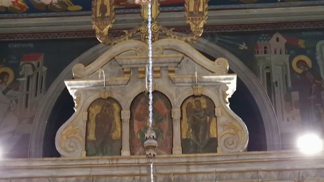 Какие мы выходим из храма_!