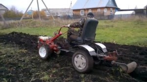 Трактор из мотоблока Агро в работе