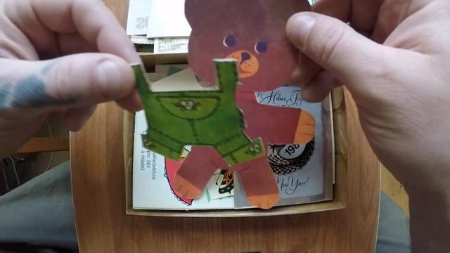 ТАЙНА ПОКРЫТАЯ МРАКОМ ТАИНСТВЕННАЯ КОРОБОЧКА ДЯДЮШКИНЫ СОКРОВИЩА THE MYSTERIOUS BOX смотреть онлайн