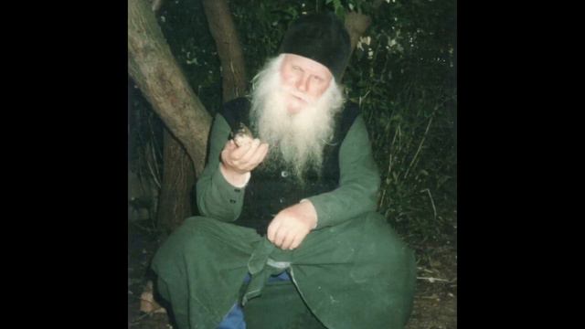 «На Різдвяні Свята» (соло схіархм. Димитрій). Почаївська Лавра. смотреть онлайн