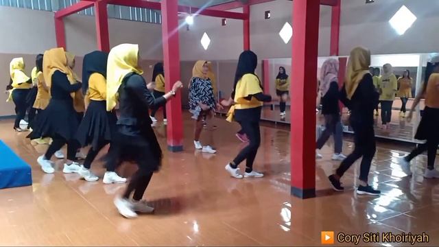 Samba Vuego | linedance choreographer Chika Hapsari смотреть онлайн