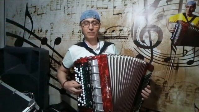 НА КРЫЛЕЧКЕ ВДВОЁМ Айгон Михайлян Электробаян В В ШевцоваИз кино Свадьба с приданным! смотреть онлайн