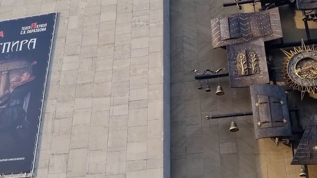 Как мы съездили в кафе BTS, нужна ли популярность, давно не была в центре Москвы, Лeна и Ваня LIFE❗ смотреть онлайн