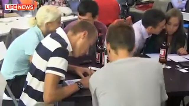 Как встречали Iphone 5 в России.mp4 смотреть онлайн