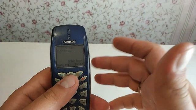 Nokia 3510i. Огромный кирпич с цветным экраном и поддержкой java. смотреть онлайн