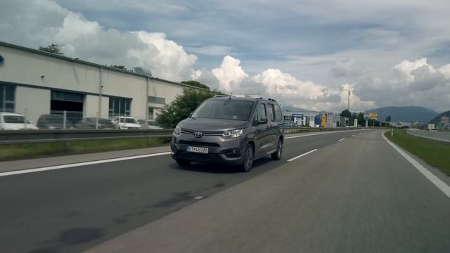 Toyota Proace City Verso1,5 D-4D Family - TEST - GARAZ.TV - Rasťo Chvála смотреть онлайн