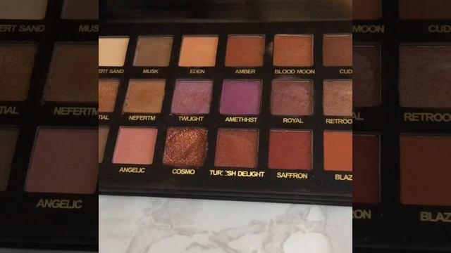 Huda Beauty - Desert Dusk смотреть онлайн