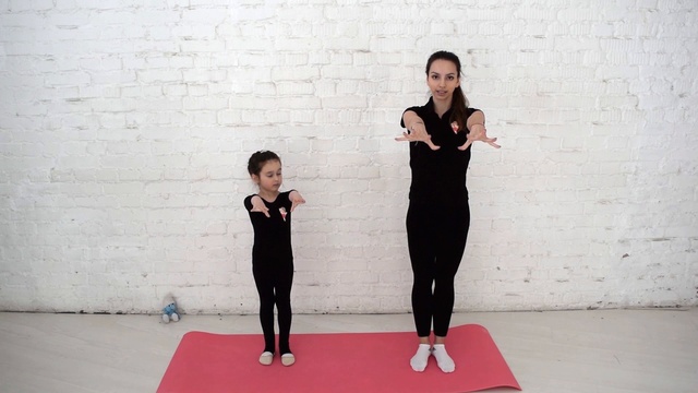 Разминка для детей перед тренировкой по гимнастике дома смотреть онлайн