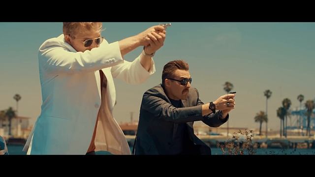 TINY GUNS смотреть онлайн