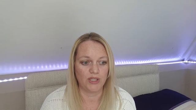 I Love Oracle Cards! смотреть онлайн