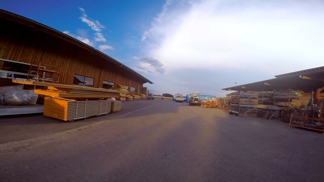 Suzuki DR 650 | 0-100 km/h | Soundcheck | First Ride | Test смотреть онлайн
