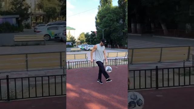 Чеканка мяча, раньше часто чеканил и дошёл до рекорда 950 раза, навык до сих пор остался ⚽️ #футбол смотреть онлайн