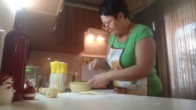 БЮДЖЕТНЫЕ ПИРОГИ С КАРТОШКОЙ / ГОТОВЛЮ И ДЕГУСТИРУЮ смотреть онлайн