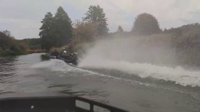 Армагеддон на реке Шерна. Лодки GOONCH под моторами болотоходами MAX Motor заставил воду кипеть смотреть онлайн