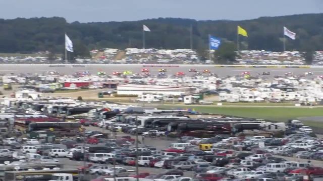 Good Sam Roadside Assistance 500 - Start of the Race смотреть онлайн