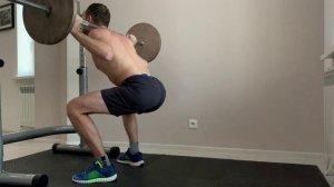 Приседания со штангой. Основные моменты в технике выполнения.