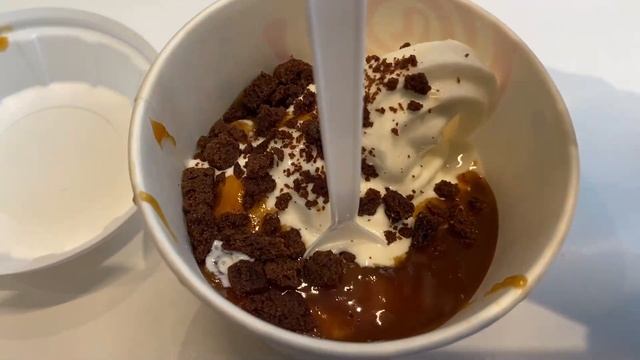 Обзор на Айс Де Люкс Шоколадно-карамельное (вкусно - и точка) смотреть онлайн