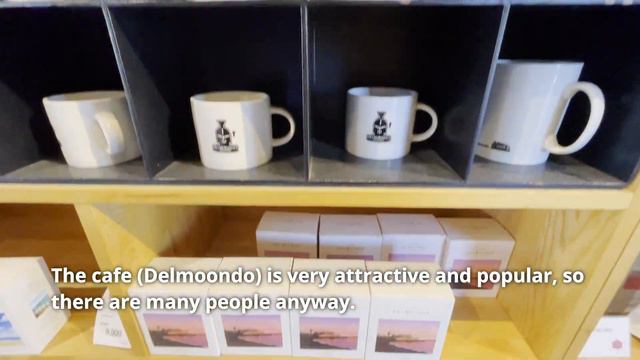 We went to Cafe Delmoondo(델문도) next to the sea on Jeju Island. смотреть онлайн