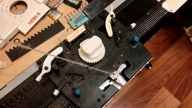 Восстановление вязальной машины Нева-5 смотреть онлайн