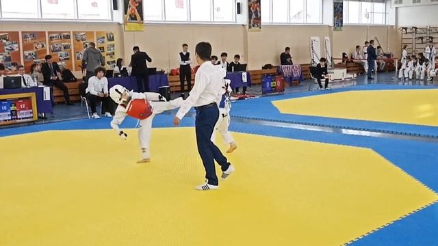 Тхэквондо 29.01.2023 (Артём в синем) смотреть онлайн