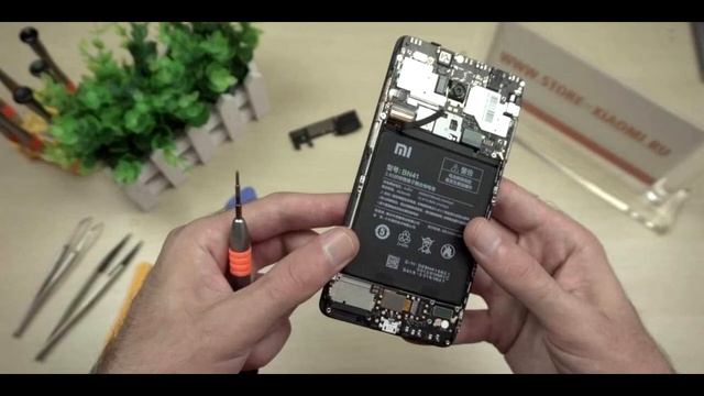 Что делать, если телефон Xiaomi упал в воду. смотреть онлайн