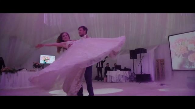 Нежный свадебный танец смотреть онлайн