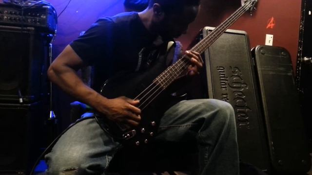 Creed With Arms Wide Open Bass Cover смотреть онлайн