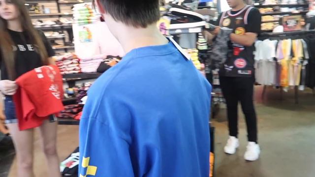 FIRST TIME SHOPPING FOR A BOY | THE LEROYS смотреть онлайн