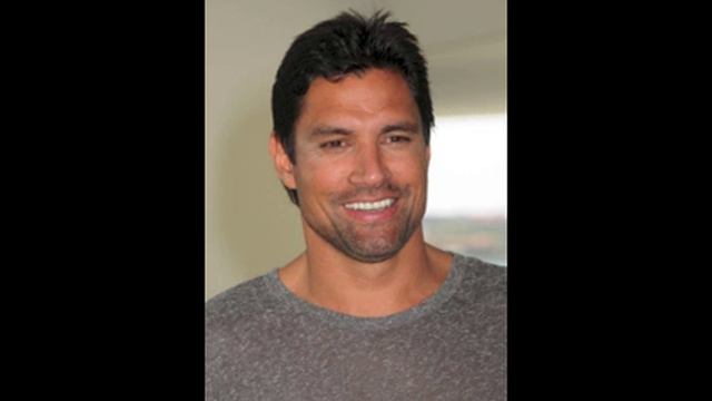Manu Bennett