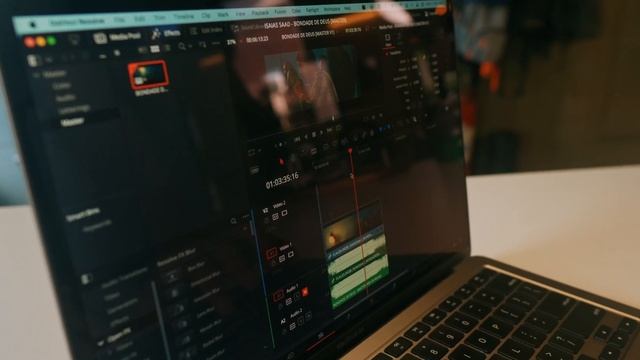 A VERDADE REVELADA do MacBook Air M1 // 6 Meses EDITANDO… ME FRUSTREI? смотреть онлайн