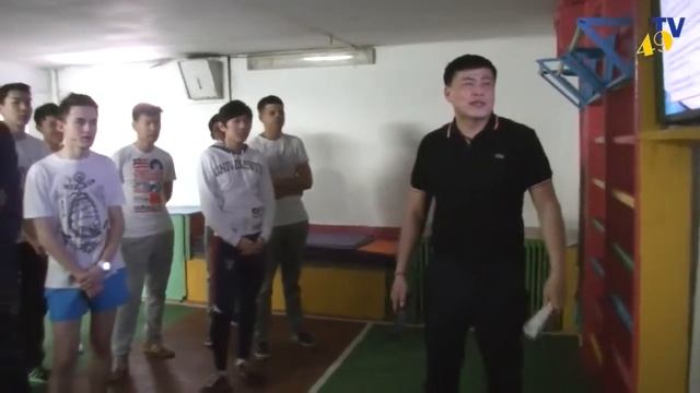 10 В класс - тема Развитие мышц плечевого пояса (Иванов И.К.) 2016 смотреть онлайн