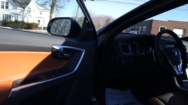 2015 Volvo V60 has arrived at Portland Volvo смотреть онлайн
