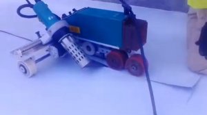 Сварка ПВХ мембраны феном автоматом