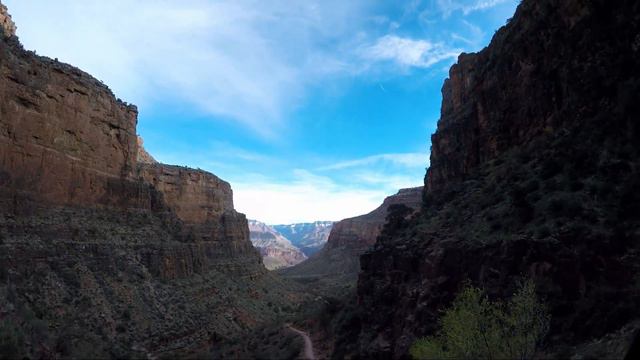 Grand Canyon hike: the Bright Angel Trail смотреть онлайн