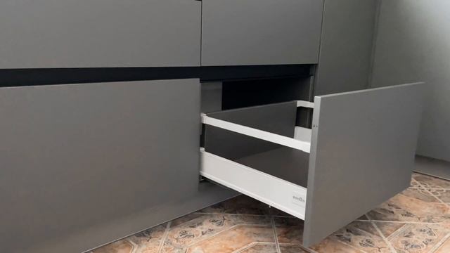 №6. Красивая кухня от фабрики "Кухни САМ" смотреть онлайн