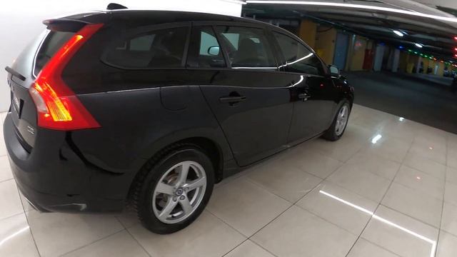 Volvo V60 I Рестайлинг 2.0 AT (120 л.с.) 2017 смотреть онлайн