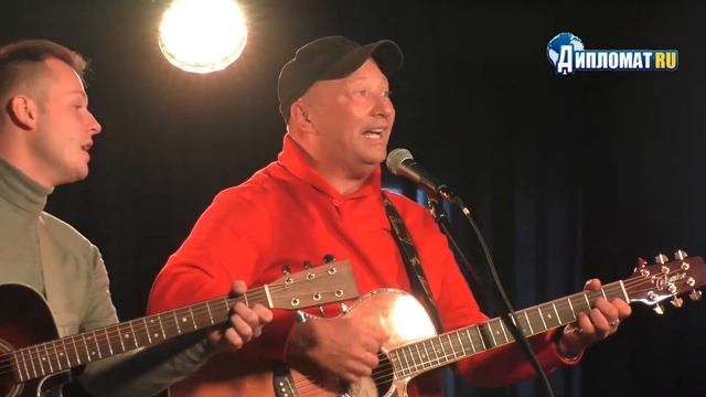 Открытие бард-клуба "Гнездо глухаря" в Санкт-Петербурге. Юрий Гальцев смотреть онлайн