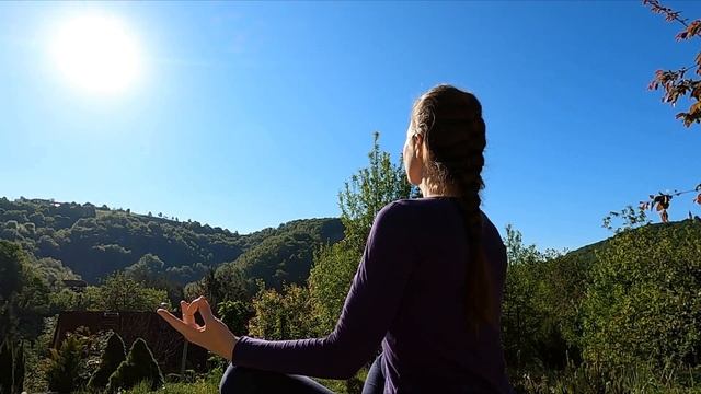 Morning meditation, relaxing music. Утренняя медитация, расслабляющая музыка. смотреть онлайн