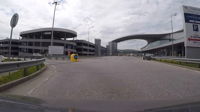 Каршеринг Делимобиль отзывы в Москве. Въезд на парковку аэропорта Шереметьево на Delimobil. смотреть онлайн